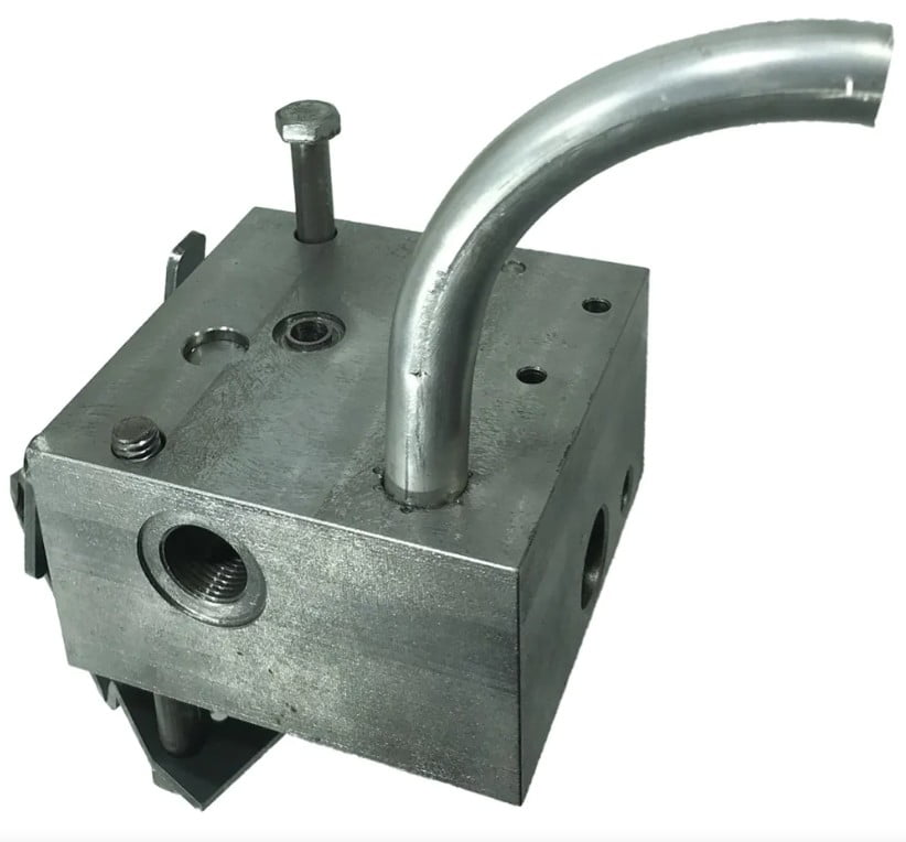 VALVULA DO HIDRÁULICO COMPLETA TIJOLO / TIJOLINHO - VALMET 62 / 65 / 68 / 78 / 85 / 86 / 88 - VALTRA 685 / 785 - BF65 / BF75 - 158161 / 158160