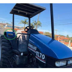 LANTERNA - NEW HOLLAND TL65 / TL70 / TL75 / TL80 / TL85 / TL90 / TL95 / TL100  LUZ / PISCA 82992039 82992038